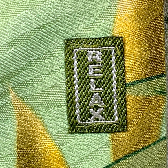 Vintage 90s Tommy Bahama Relax Fit Hawaiian Silk - Picture 5 of 8